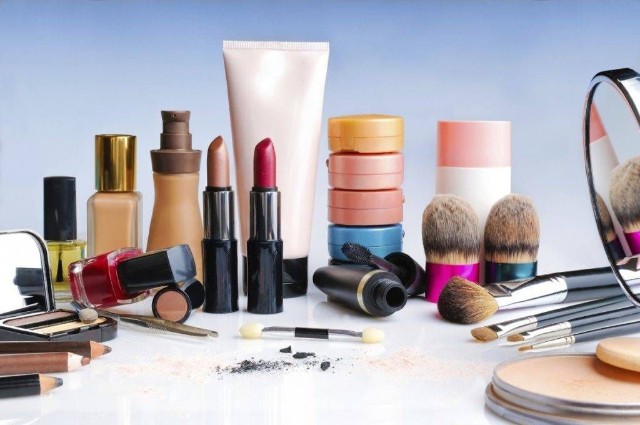 Hair, Beauty & Cosmetics Order Fulfilment