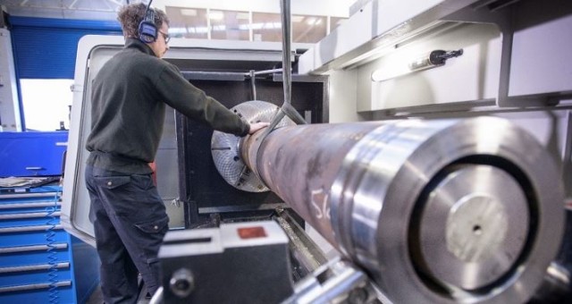 4 Reasons Why Using A Local CNC Turning Company Will Improve Your Business' Productivity