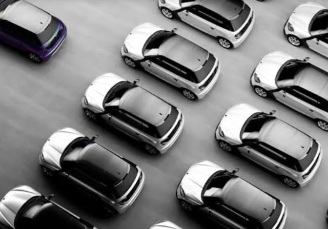 Contract Hire: leasing cars, minibuses and commercial vehicles