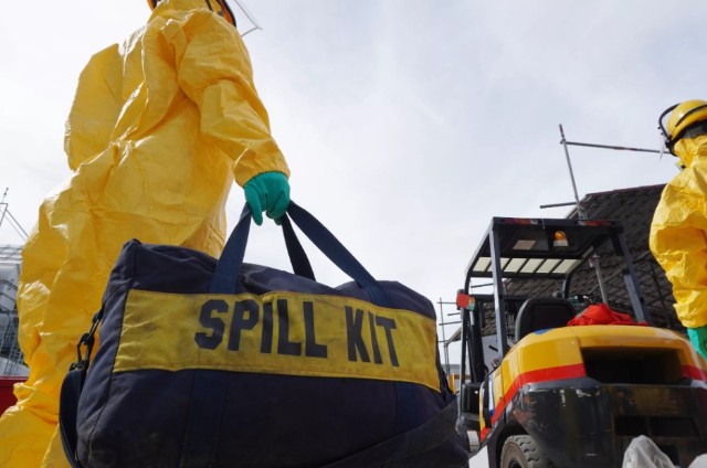 Spill Kit Contents. What should be in a Spill Kit?